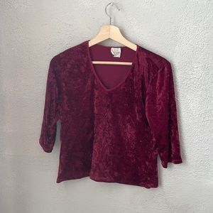 Red velvet quarter sleeve crop top